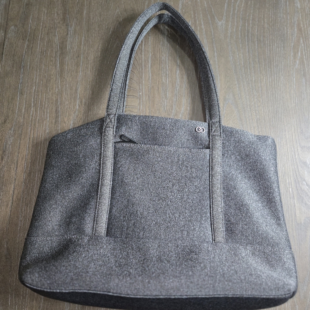 Callie By Carrie Underwood Gray Gym Bag